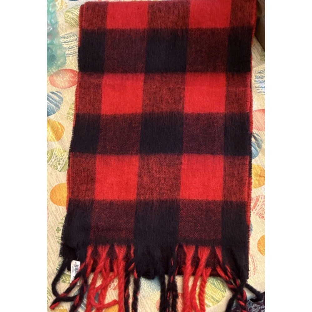 Gap Plaid Knit Fringe Scarf Red Black Recycled Polyester Rectangle Winter